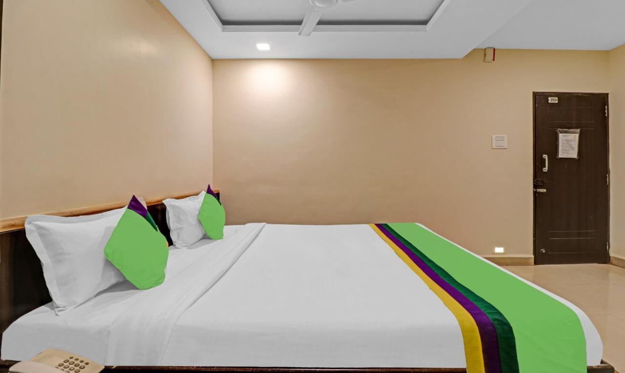 Hotel Treebo Surya Yatri Niwas Belgaum Exterior foto