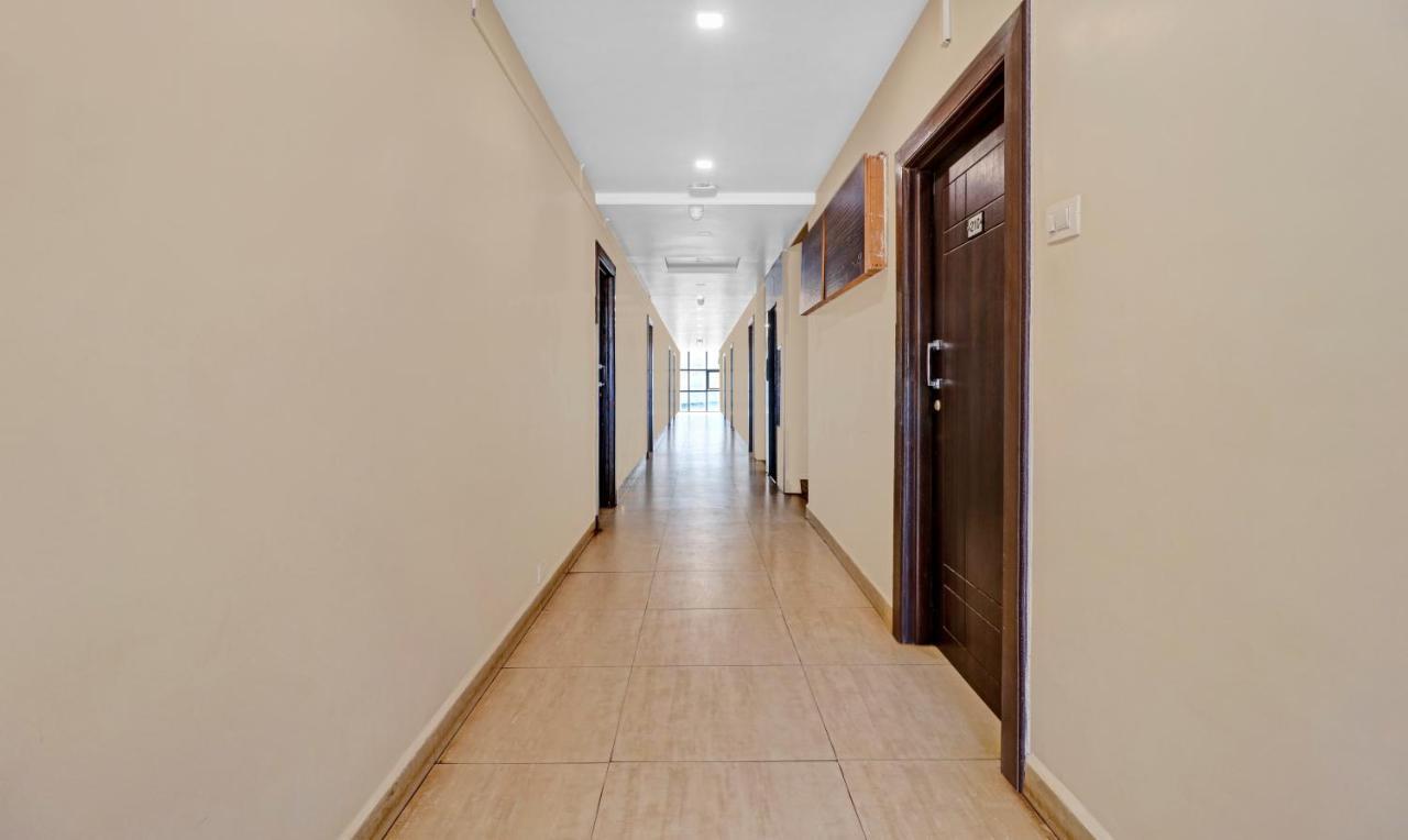 Hotel Treebo Surya Yatri Niwas Belgaum Exterior foto